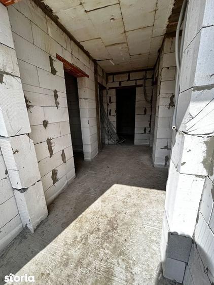 Casă cu 6 camere cu Teren 547 Mp în Sântimbru