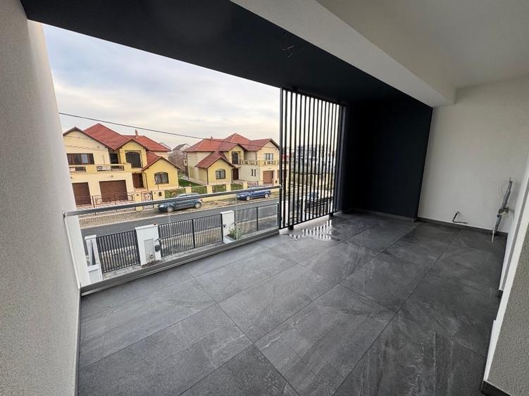 Duplex cu 5 camere cu Canalizare în Dumbrăvița
