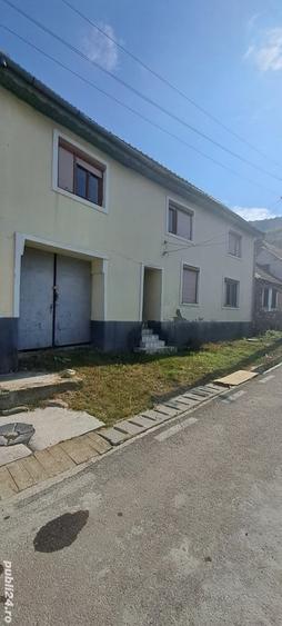 Casă cu 3 camere în Goleț