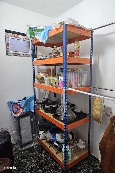 Casă cu 4 camere cu Teren 33000 Mp în Valea