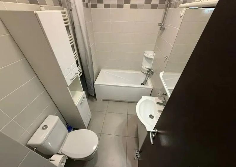 Apartament cu 2 camere semidecomandat, mobilat în Tomis Plus