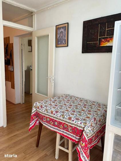 Garsonieră decomandată în Central
