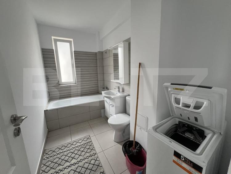 Apartament cu 2 camere semidecomandat, mobilat în Florești