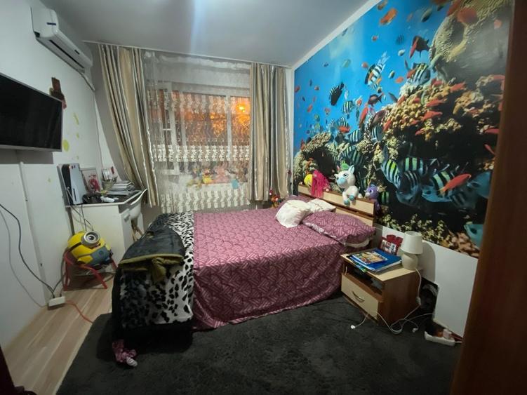 Apartament cu 3 camere semidecomandat, mobilat în Dristor