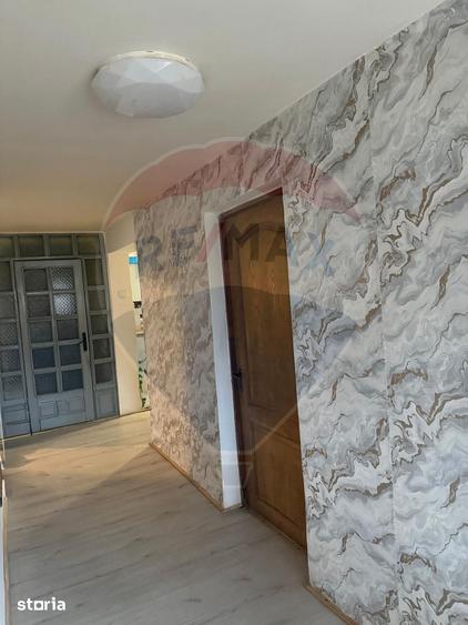 Casă cu 5 camere cu Teren 435 Mp în Cantacuzino