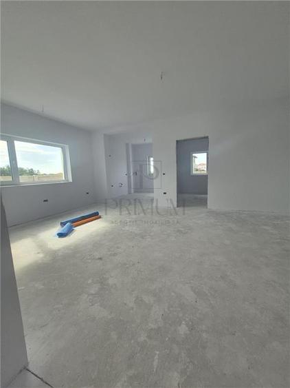 Duplex cu 3 camere cu Teren 334 Mp în Moșnița Nouă