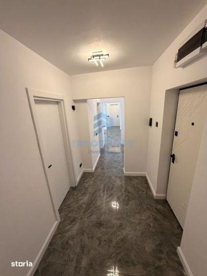 Apartament cu 3 camere decomandat, mobilat în Colentina