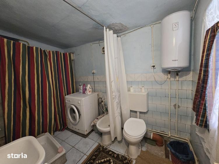 Casă cu 3 camere în Central