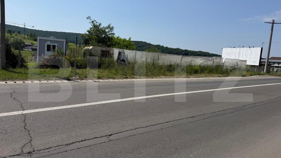 Teren Construcții intravilan de 2835 mp, în Livezeni