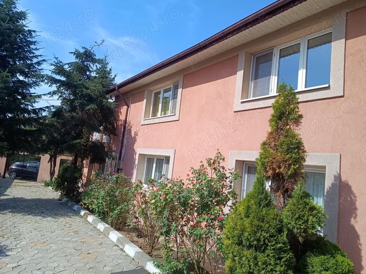Casă cu 5 camere cu Teren 1000 Mp în Postăvari