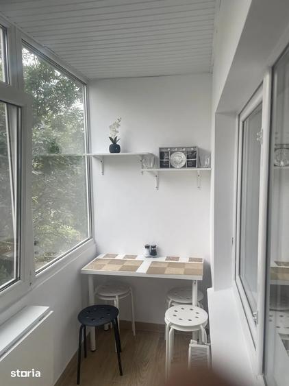 Apartament cu 2 camere semidecomandat, mobilat în Drumul Sării