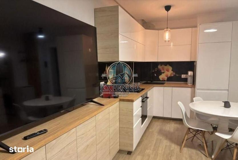 Apartament cu 3 camere decomandat în Văcăresti
