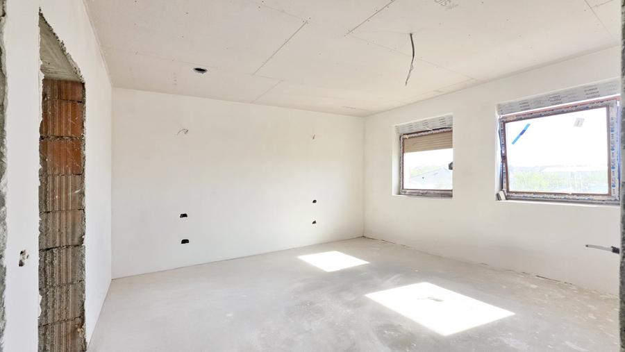 Casă individuală cu 5 camere cu Canalizare în Zimandcuz