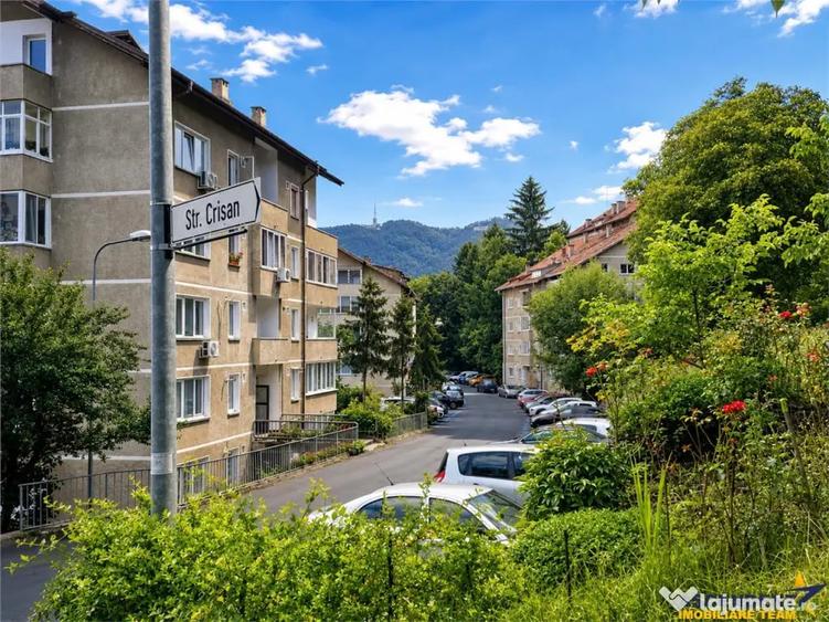 Apartament cu 3 camere decomandat în Drumul Poienii