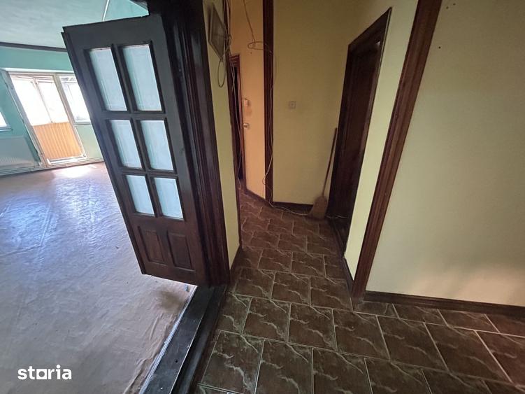 Apartament cu 3 camere decomandat în Gara