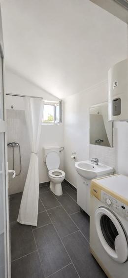 Casă cu 3 camere cu Teren 908 Mp în Central