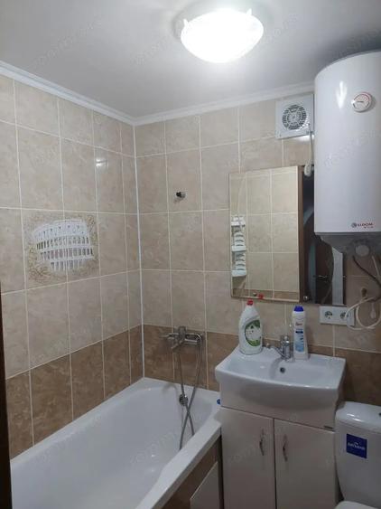 Garsonieră decomandată în Gorjului