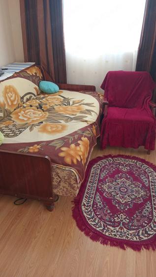 Apartament cu 2 camere decomandat în Gugești