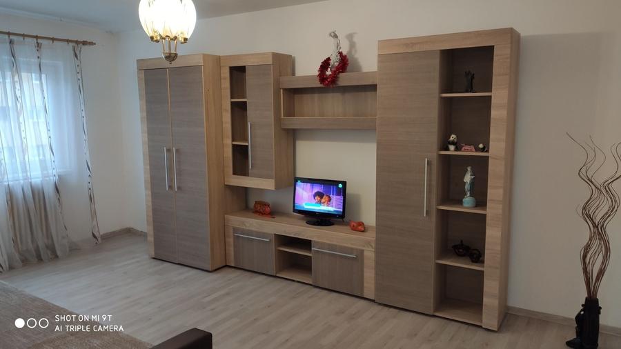 Apartament cu 2 camere decomandat în Cetate