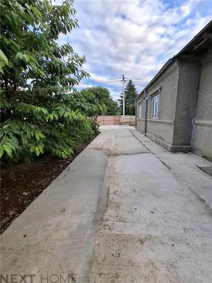 Casă individuală cu 4 camere cu Canalizare în Central