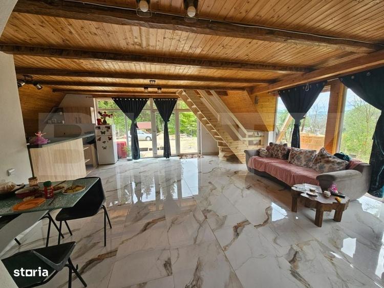 Casă cu 4 camere în Gojeiești