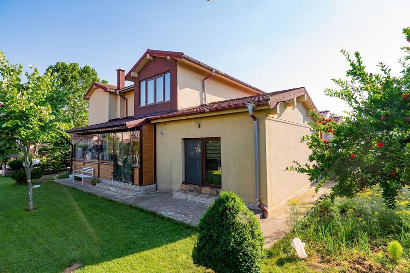 Duplex cu 5 camere cu Canalizare în Cumpăna