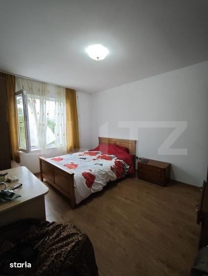 Casă cu 5 camere cu Teren 998 Mp în Central