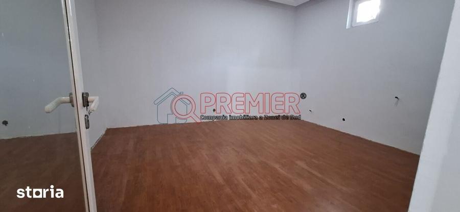 Apartament cu 4 camere în Centrul Civic