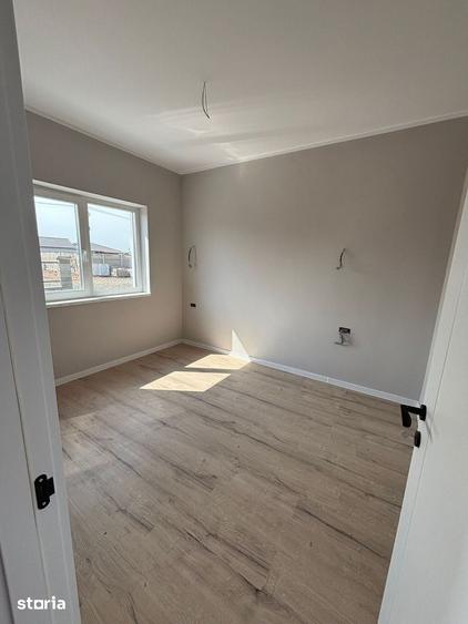Apartament cu 4 camere în Moșnița Nouă