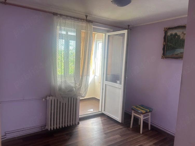 Vand apartament 3 camere, Reghin - 2