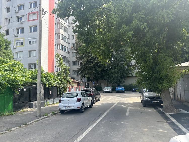 Casă cu 3 camere cu Teren 400 Mp în 1 Mai