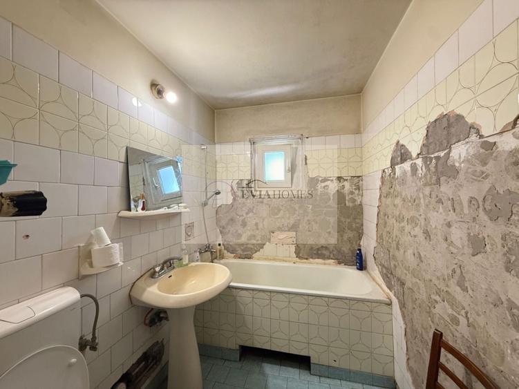 Apartament cu 3 camere decomandat în Zorilor