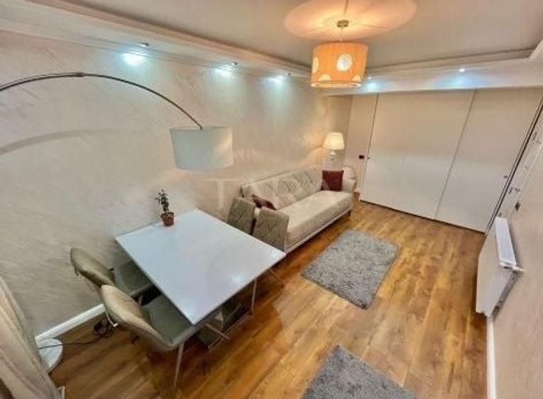 Apartament cu 2 camere decomandat, mobilat în Vest
