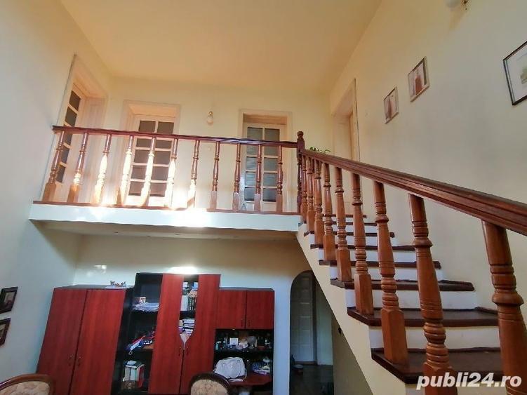 Casă cu 5 camere cu Teren 2100 Mp în Deta