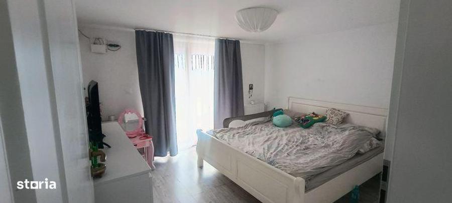 Casă cu 4 camere cu Teren 127 Mp în Central