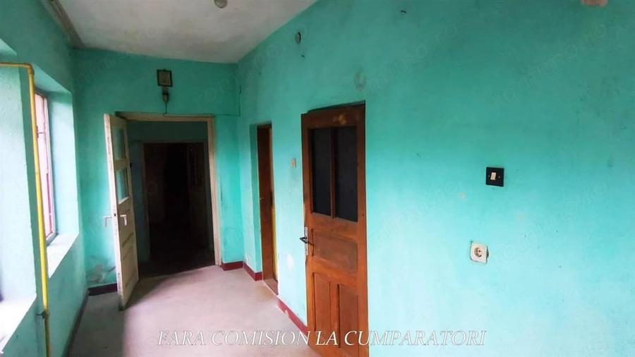 Casă cu 3 camere cu Teren 2013 Mp în Căzănești (Râmnicu Vâlcea)