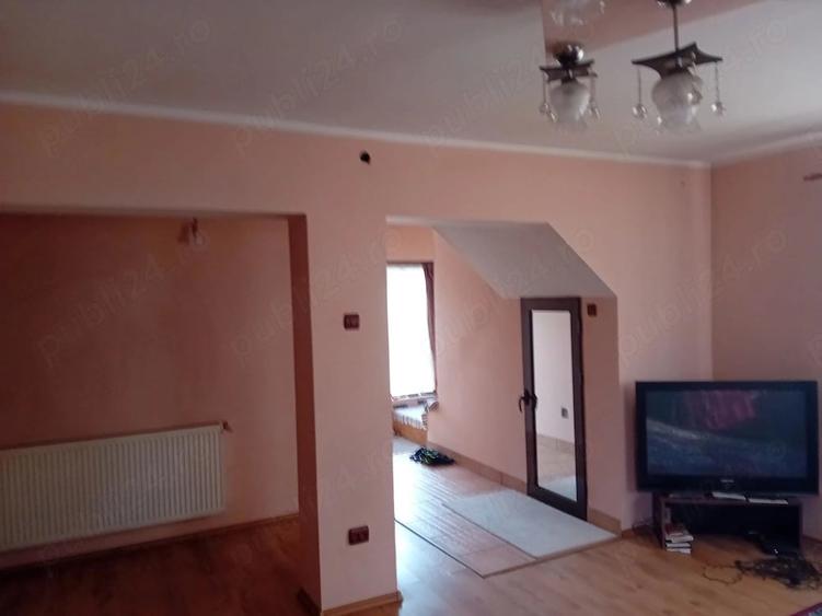 Casă cu Teren 220 Mp în Rahova