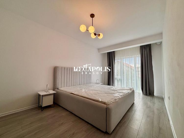 Duplex cu 4 camere cu Canalizare în Sânpetru