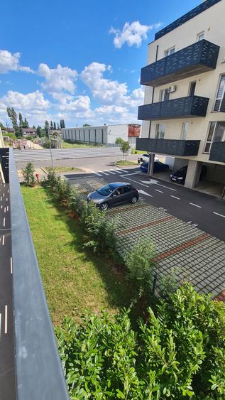 Apartament cu 3 camere decomandat, mobilat în Buftea
