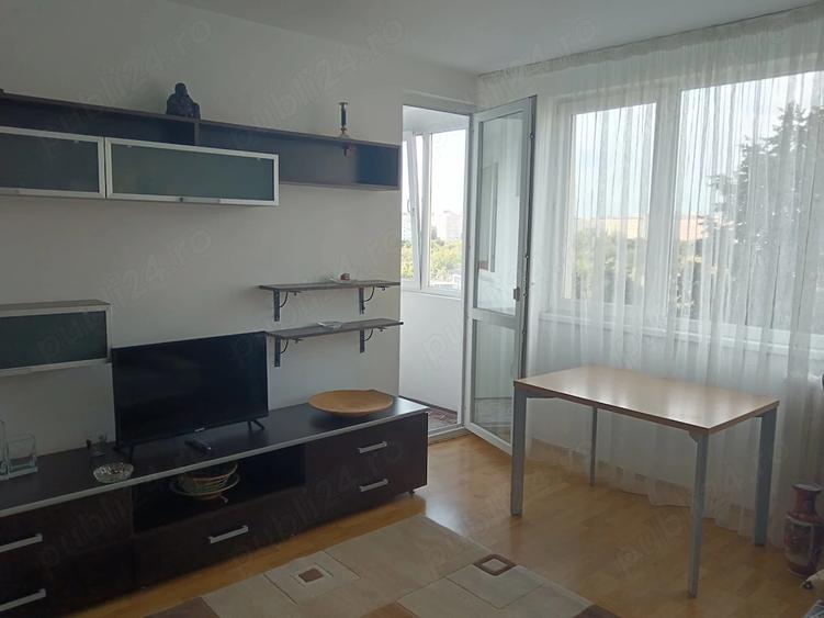Apartament cu 2 camere semidecomandat în Obor