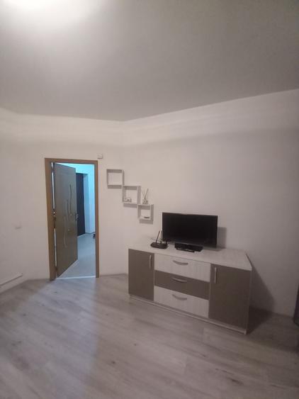 Garsonieră decomandată în Runcu