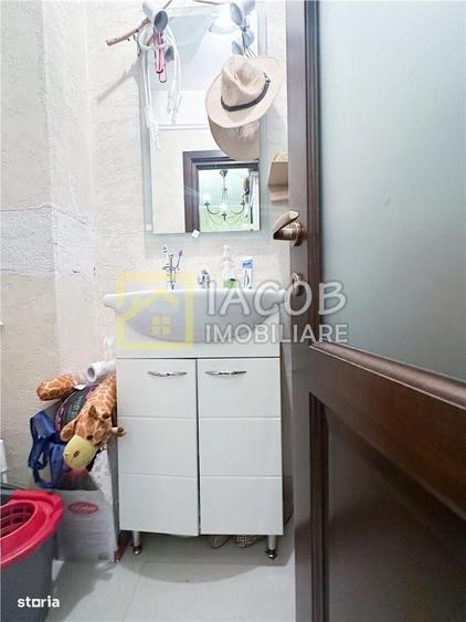Apartament cu 3 camere decomandat în Central