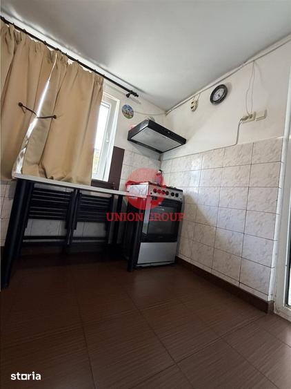 Casă cu 4 camere cu Teren 250 Mp în Km 5