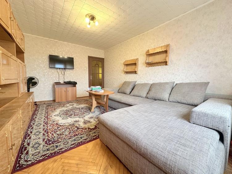 Apartament cu 2 camere decomandat, etaj intermediar - 2