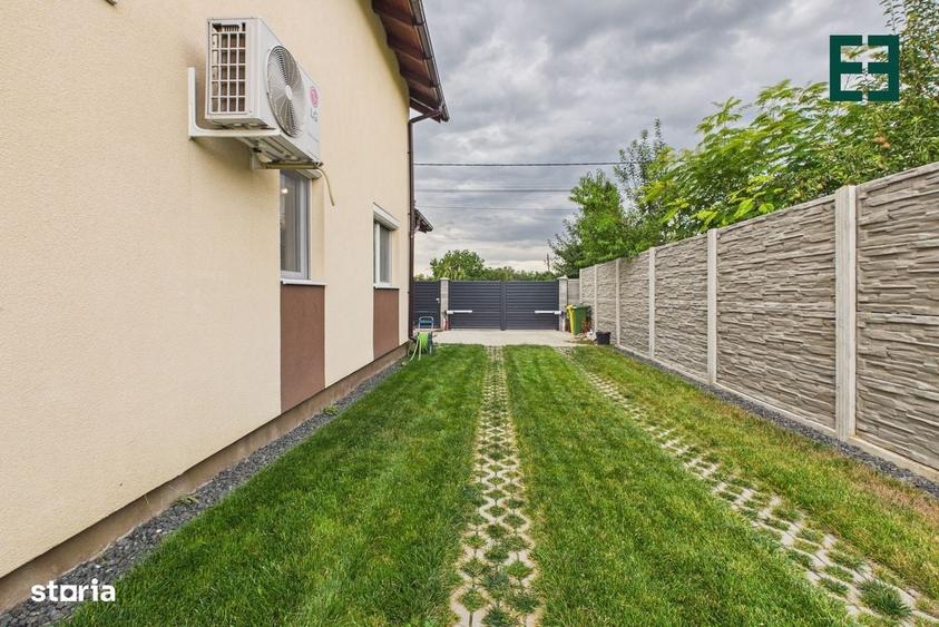 Casă cu 3 camere în Sânandrei