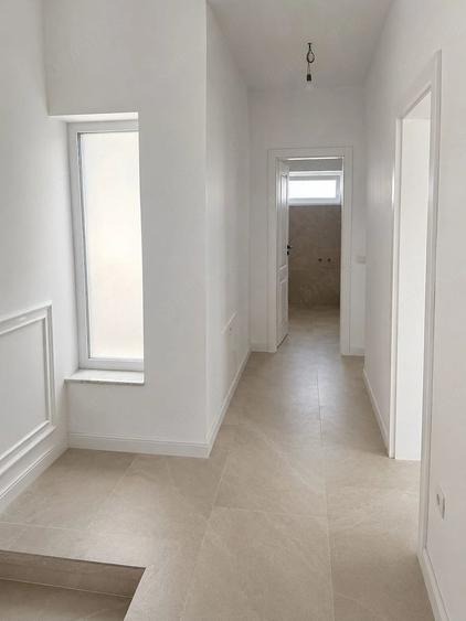 Casă cu Teren 256 Mp în Central