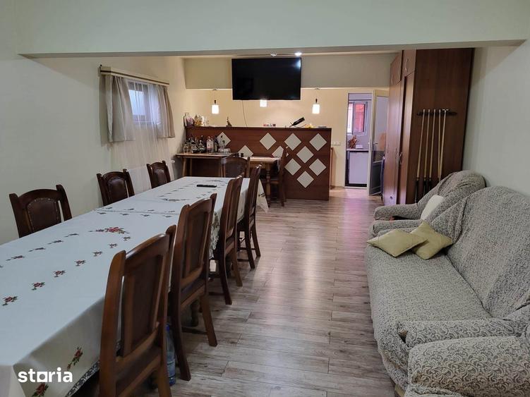 Casă cu 6 camere cu Teren 330 Mp în Turnișor