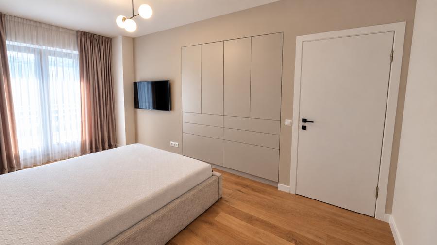 Apartament cu 3 camere decomandat, mobilat în Aviației