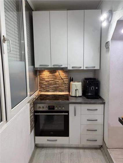 Apartament cu 2 camere semidecomandat, mobilat în Dâmbovița