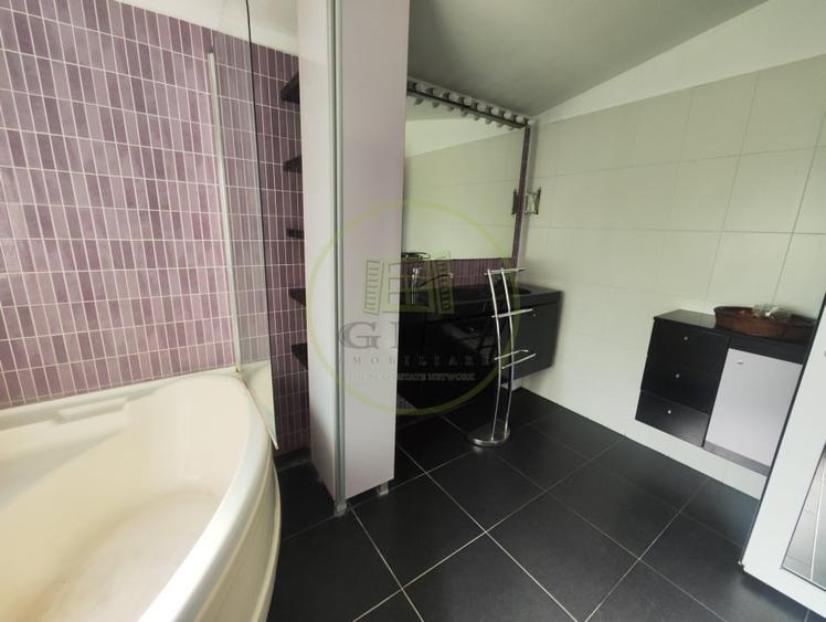 Casă individuală cu 5 camere cu Teren 661 Mp în Ghercești